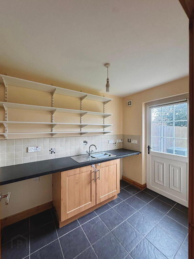 39 Edenmore Crescent 11 of 25