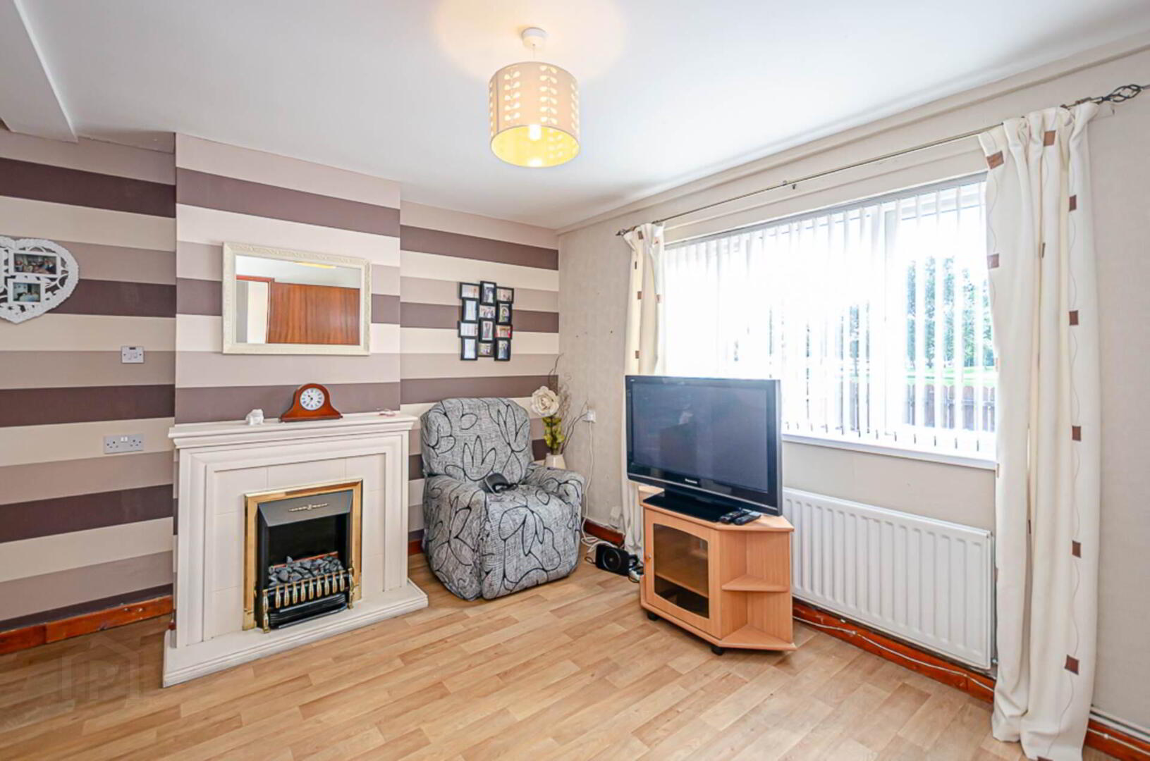 46 Burren Way 5 of 25