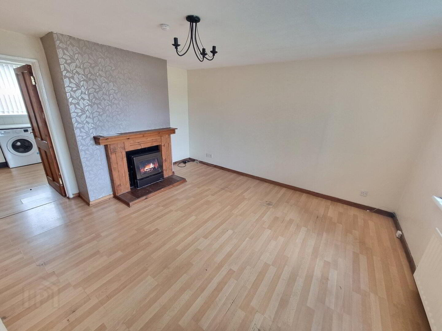 14 Canberra Gardens 2 of 8