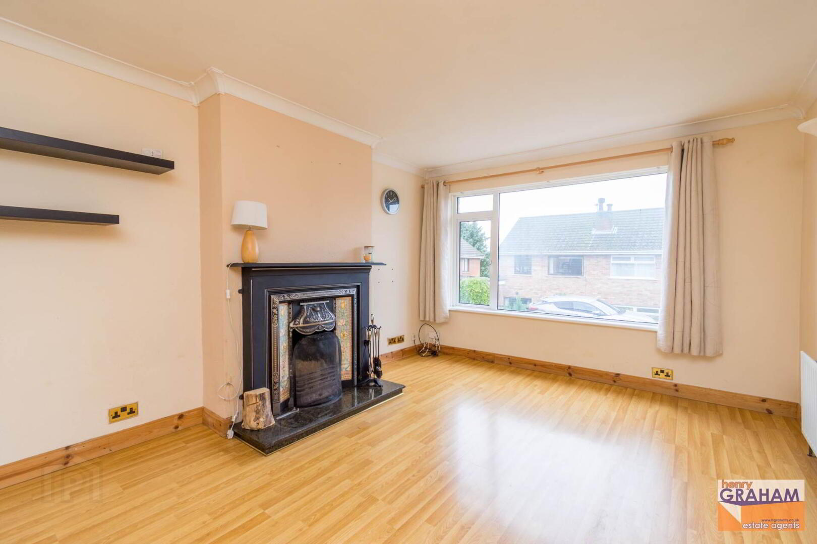 10 Lisnoe Park 3 of 19