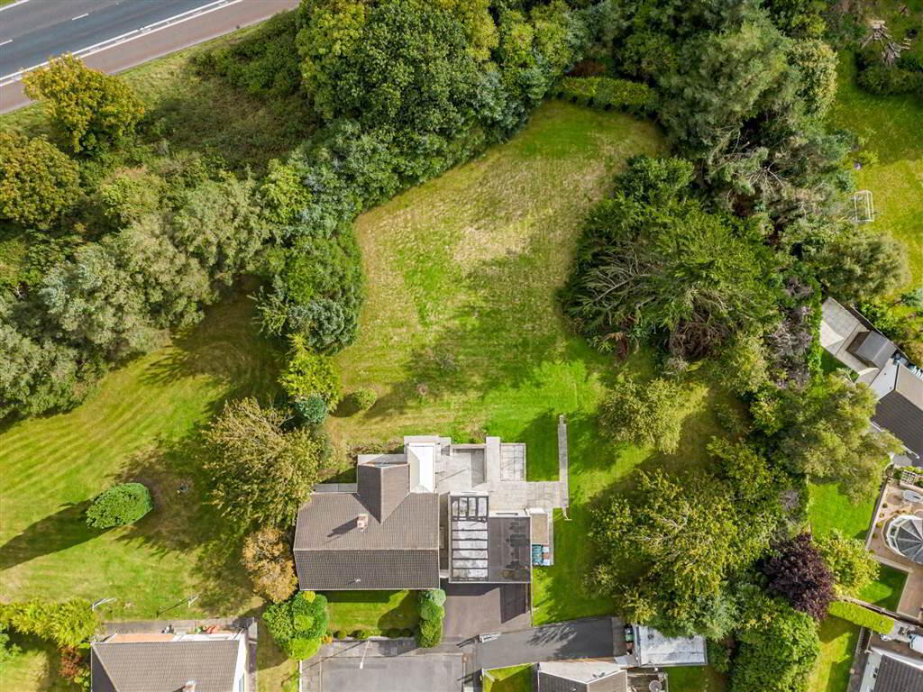 15 Saintsbury Avenue 2 of 17