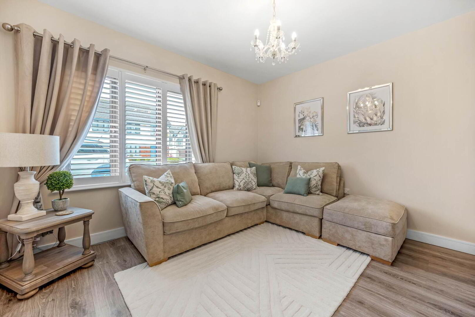17 Drynam Avenue 3 of 25