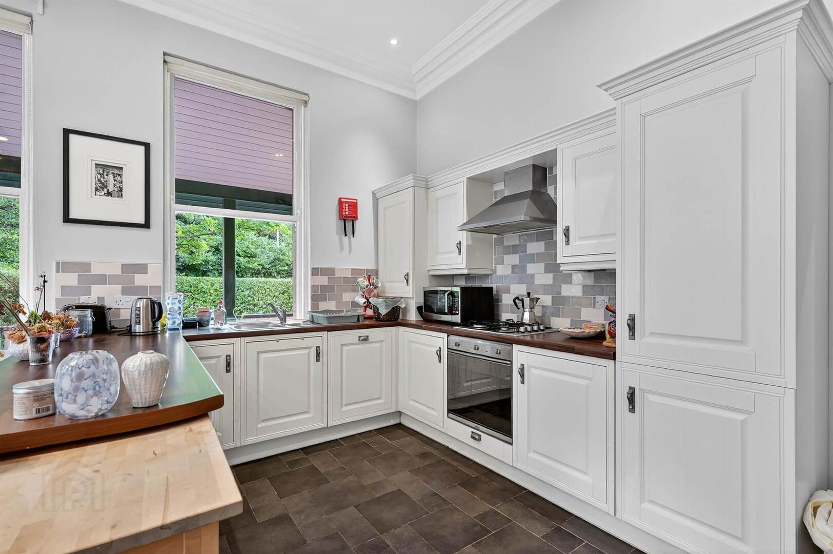 A Apt Seaver House, 138 Malone Road 7 of 17