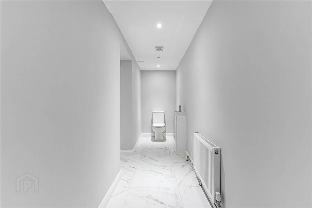 The Aureen Building, 9a The Square 10 of 20