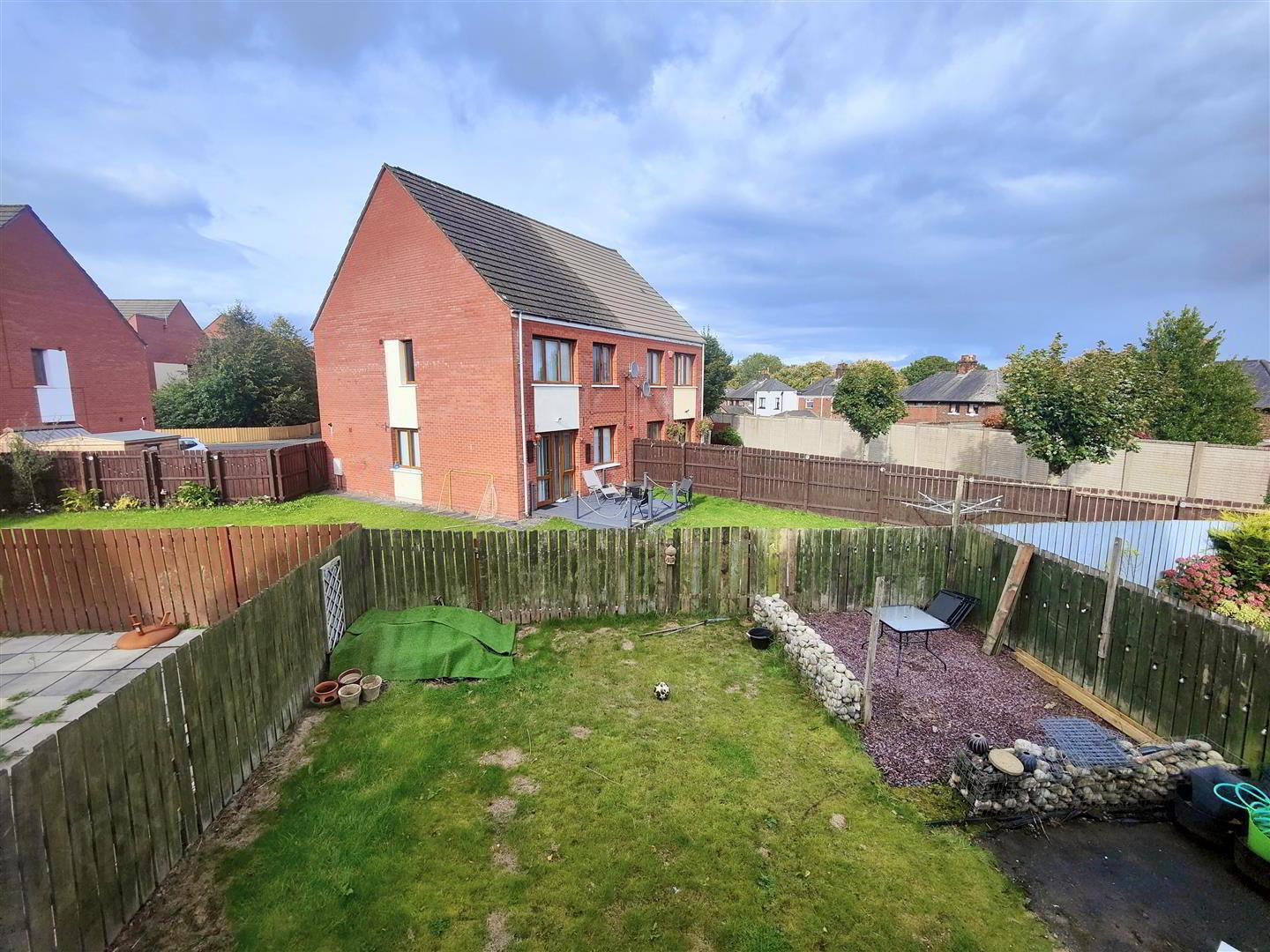 205 Alexandra Park Avenue 21 of 34