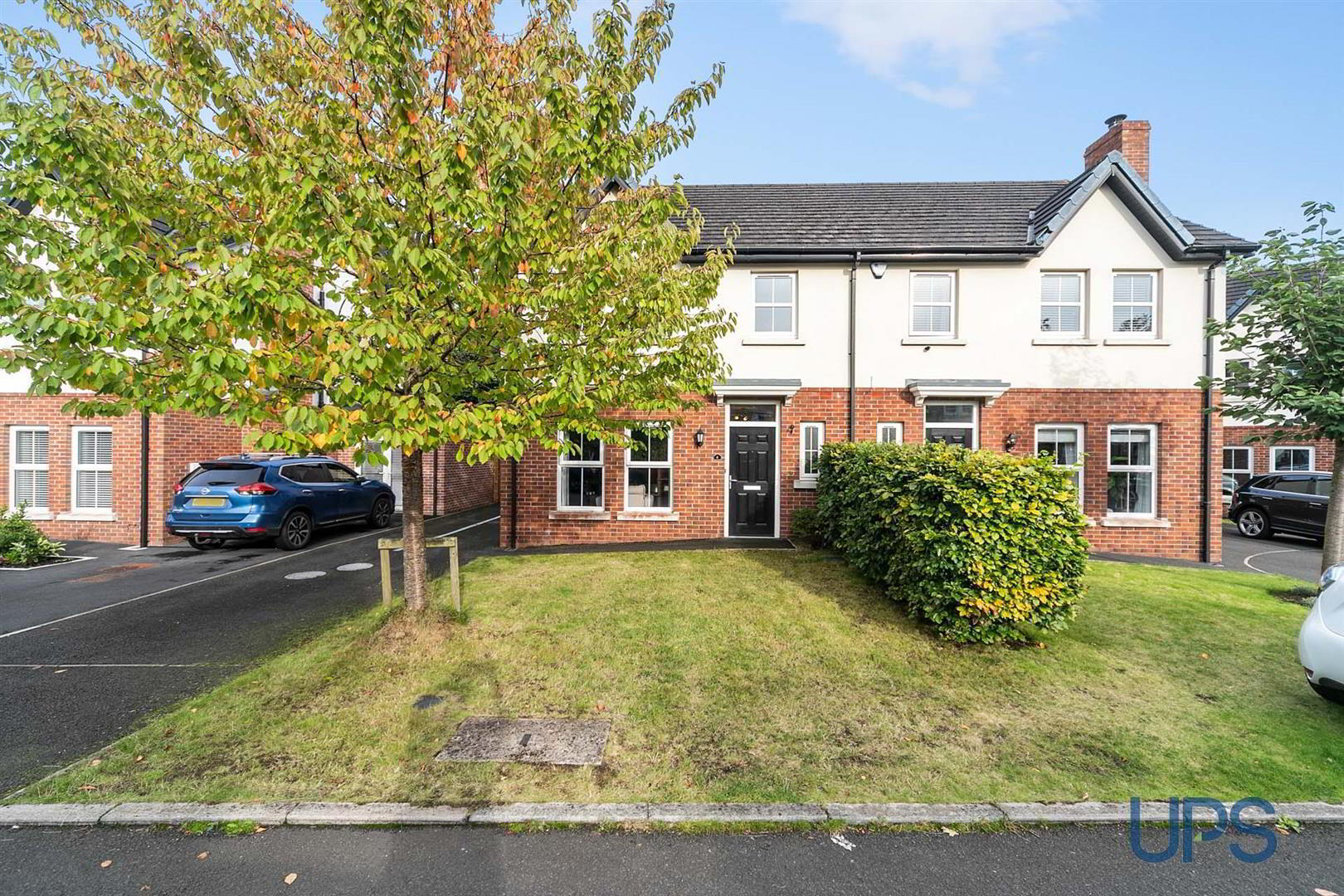 4 Forest Lane 2 of 33