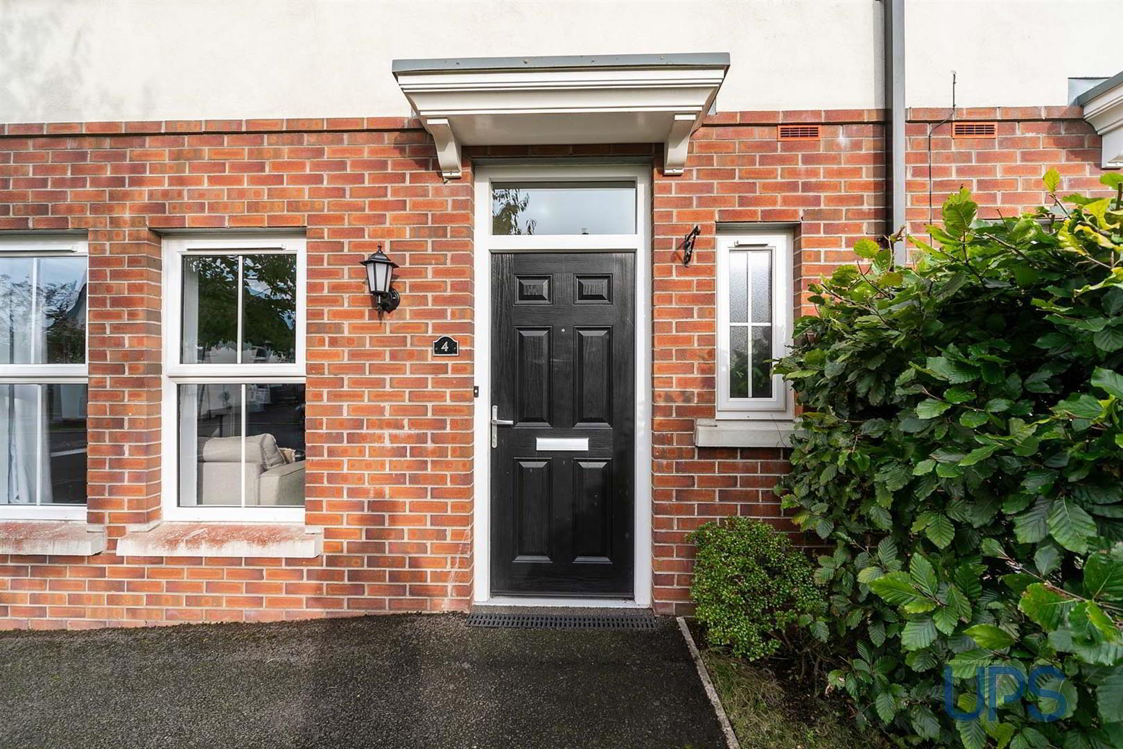 4 Forest Lane 3 of 33