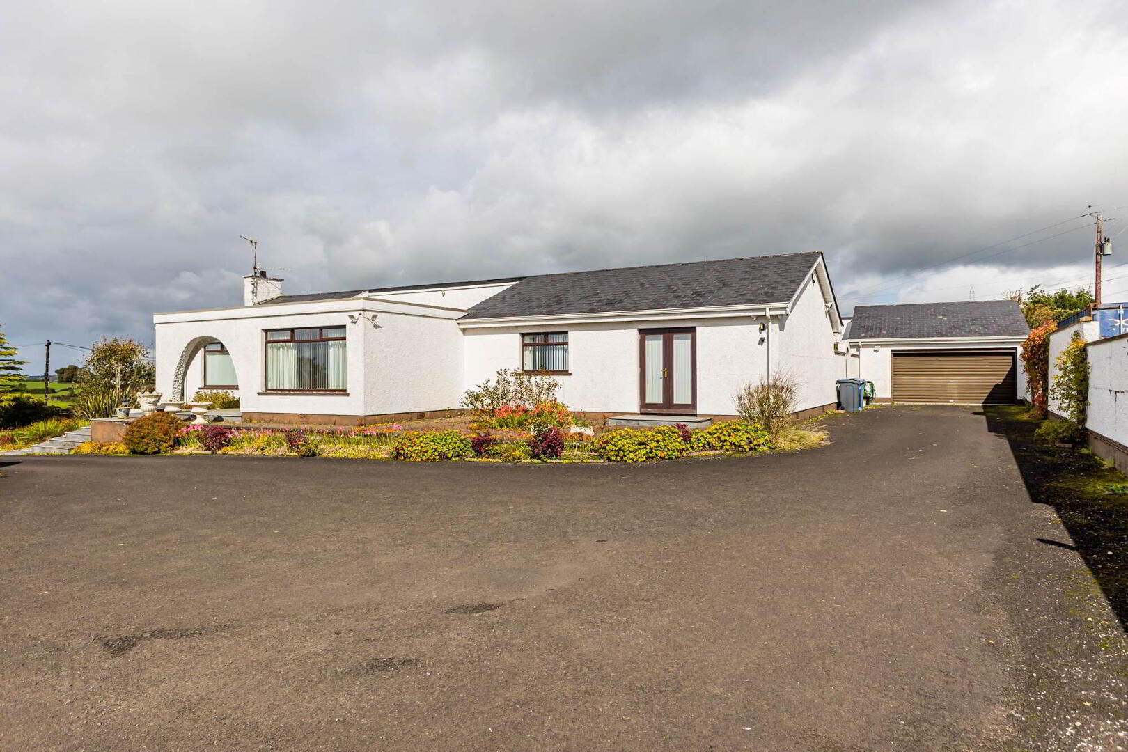 6 Whinney Hill 2 of 29