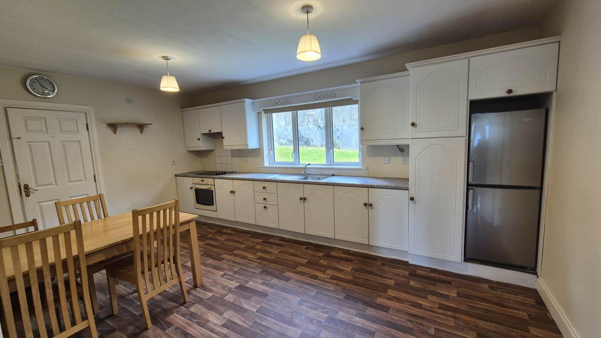 77 Glenoughty Close 10 of 24