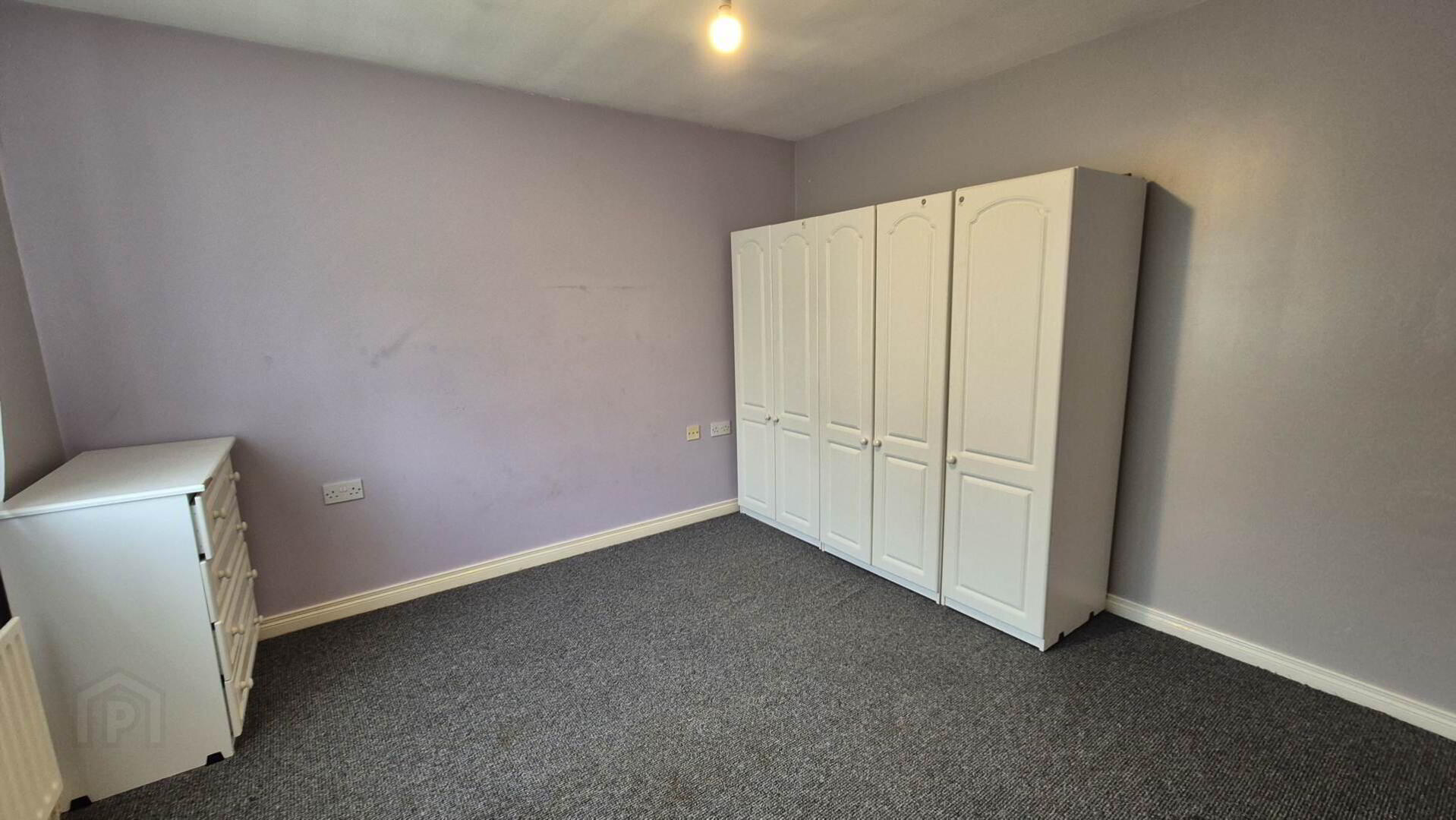 77 Glenoughty Close 16 of 24