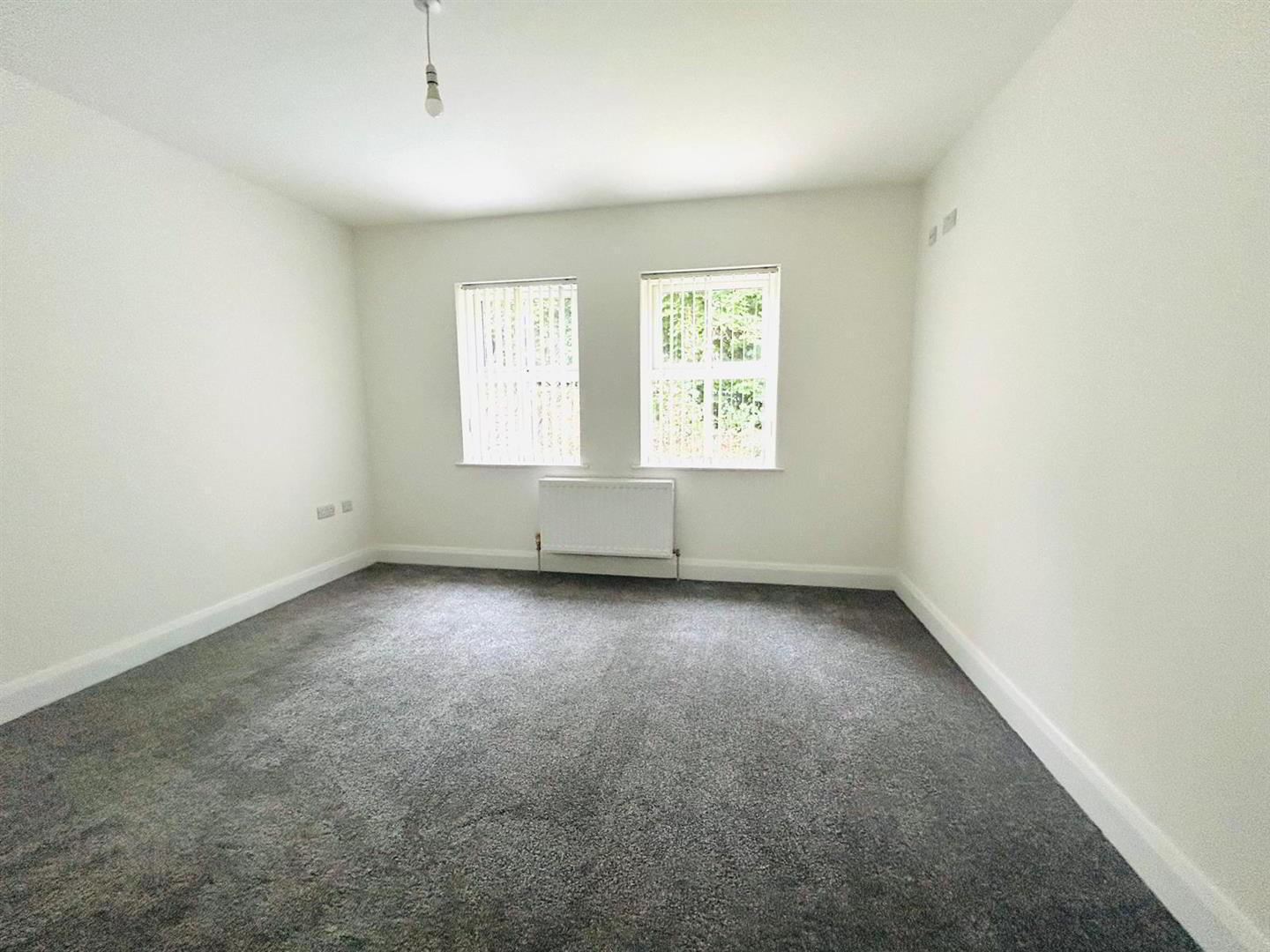 13 Blackthorn Manor 8 of 13