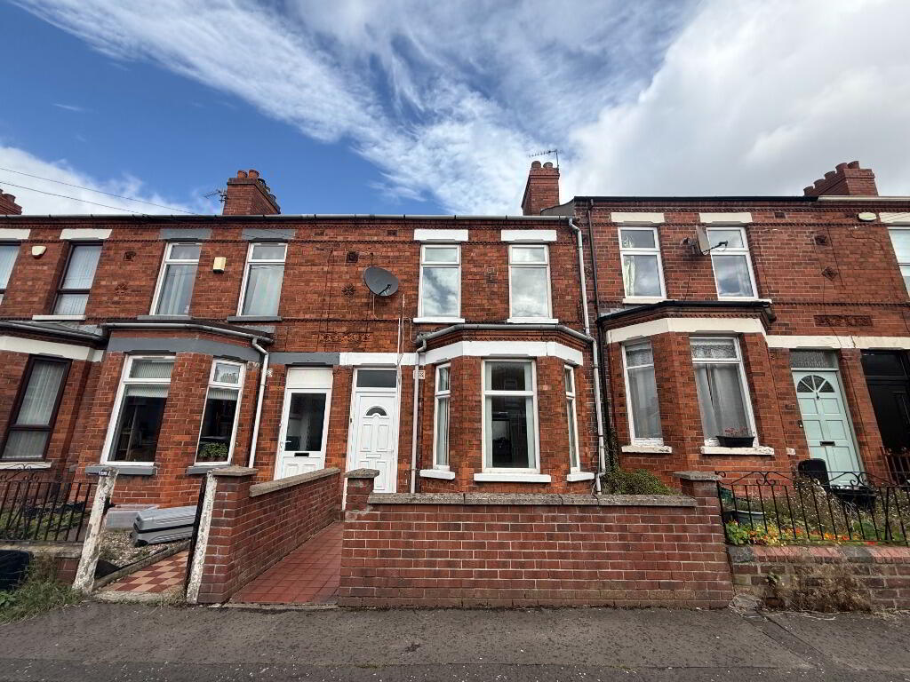200 Ravenhill Avenue 1 of 8
