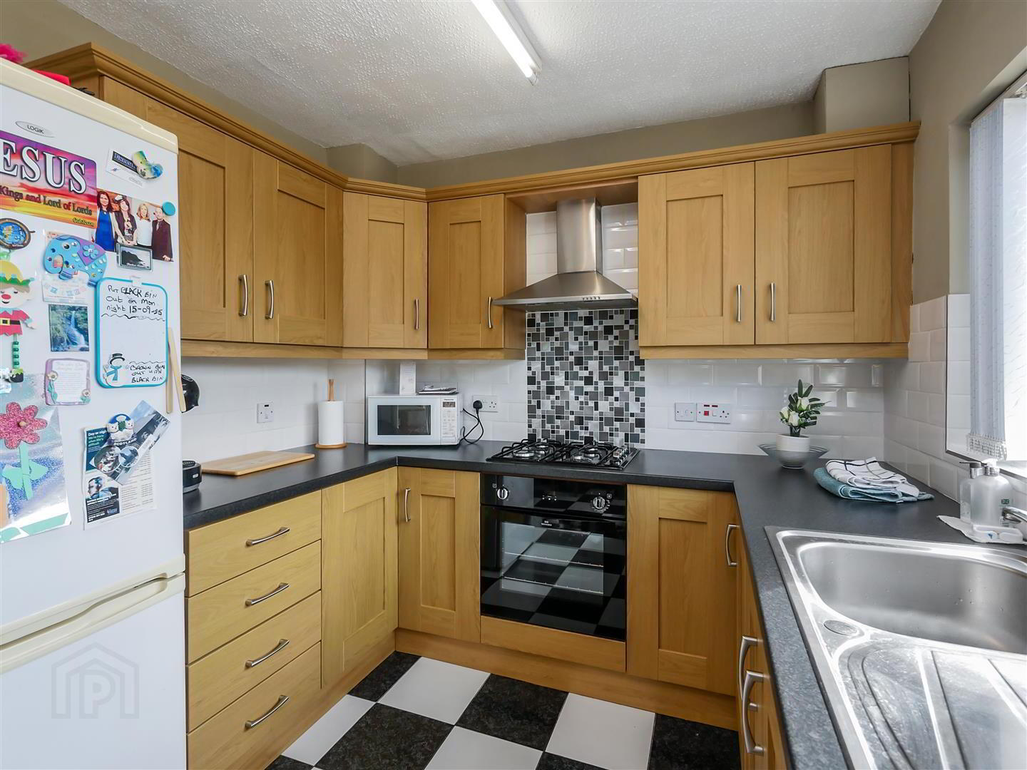 8 Castlerobin Road 14 of 29