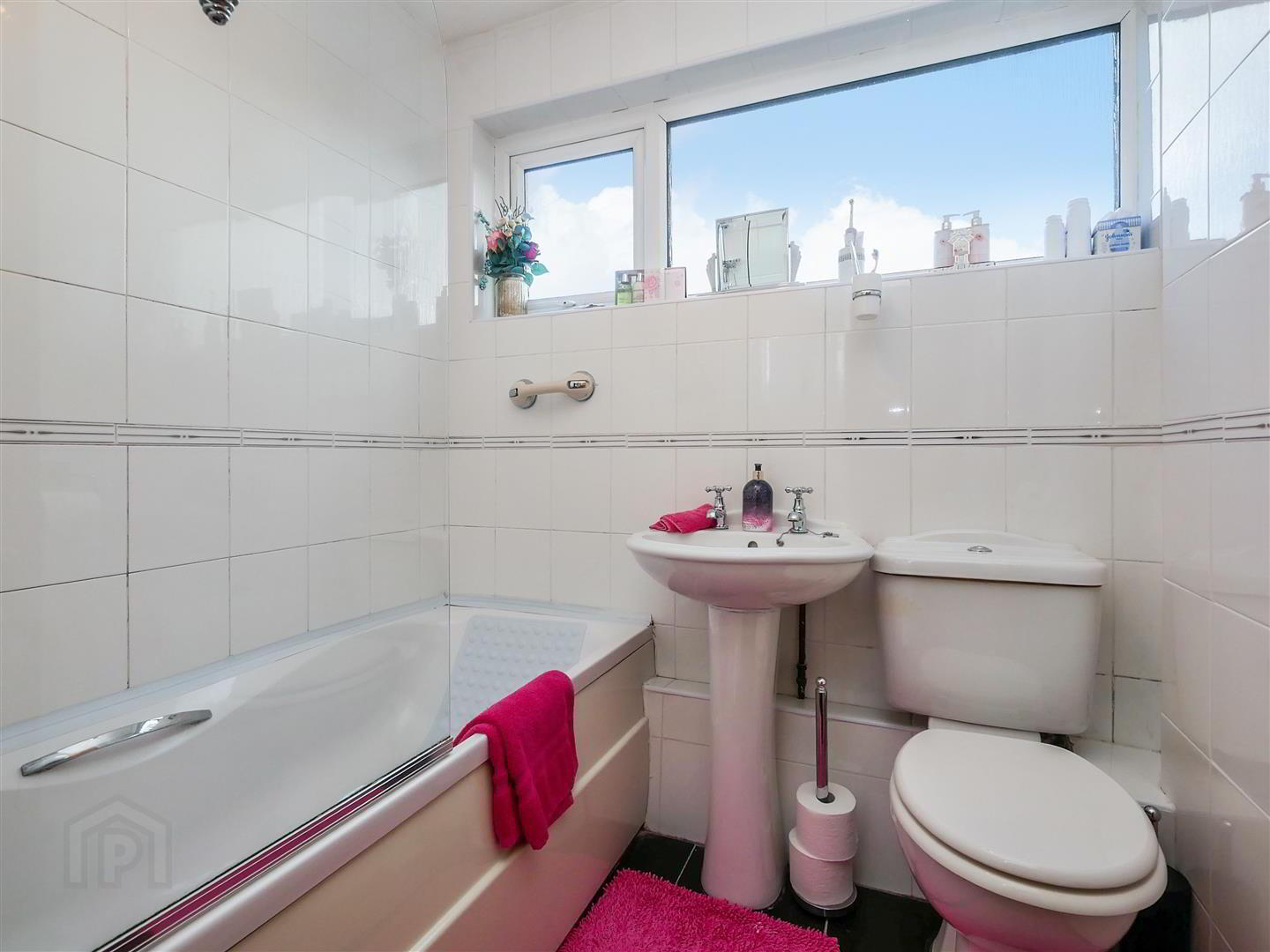 8 Castlerobin Road 23 of 29