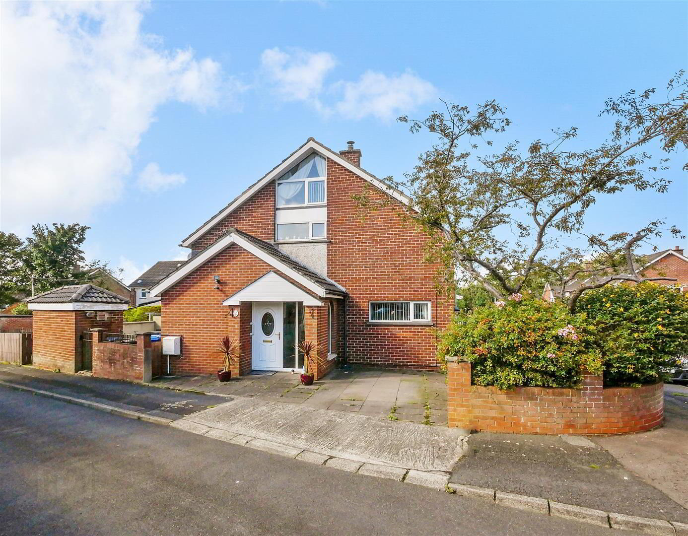 8 Castlerobin Road 26 of 29
