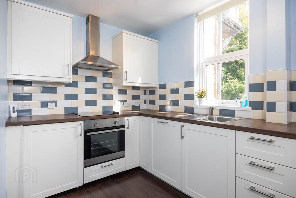 Apartment 4 1 Sandown Park 7 of 13