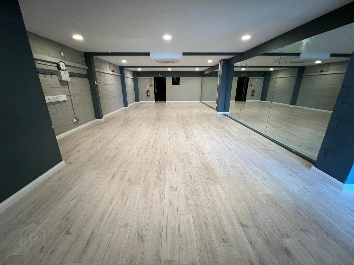 Unit 3, 8 Beechvalley Way, Ballysaggart Business Complex 3 of 9