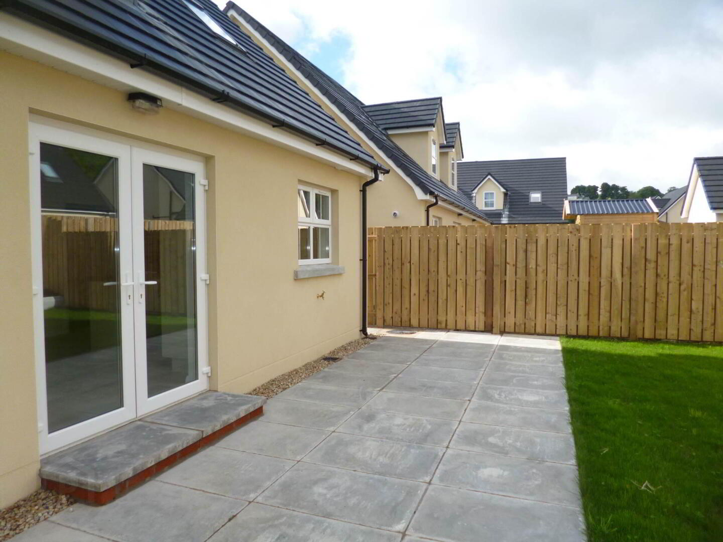10 Riverside Mews 22 of 22