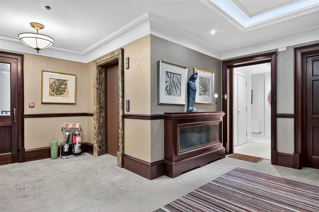 Apartment 35 Custom House Square 2 Ulster Street 5 of 15