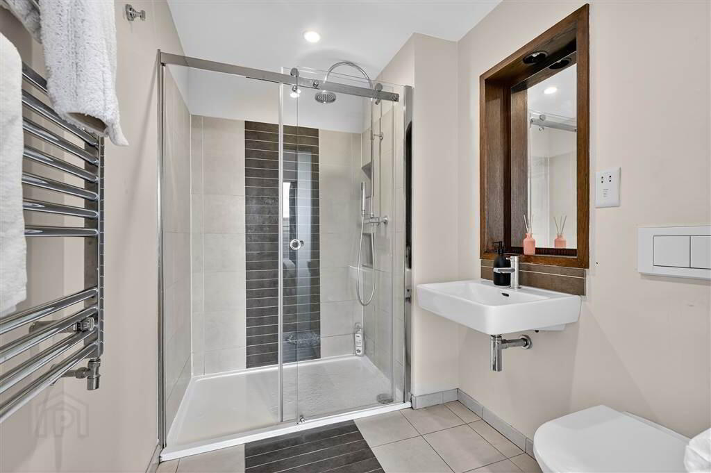 Apartment 35 Custom House Square 2 Ulster Street 14 of 15