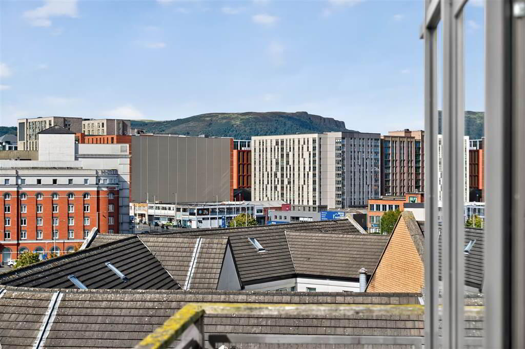 Apartment 35 Custom House Square 2 Ulster Street 15 of 15