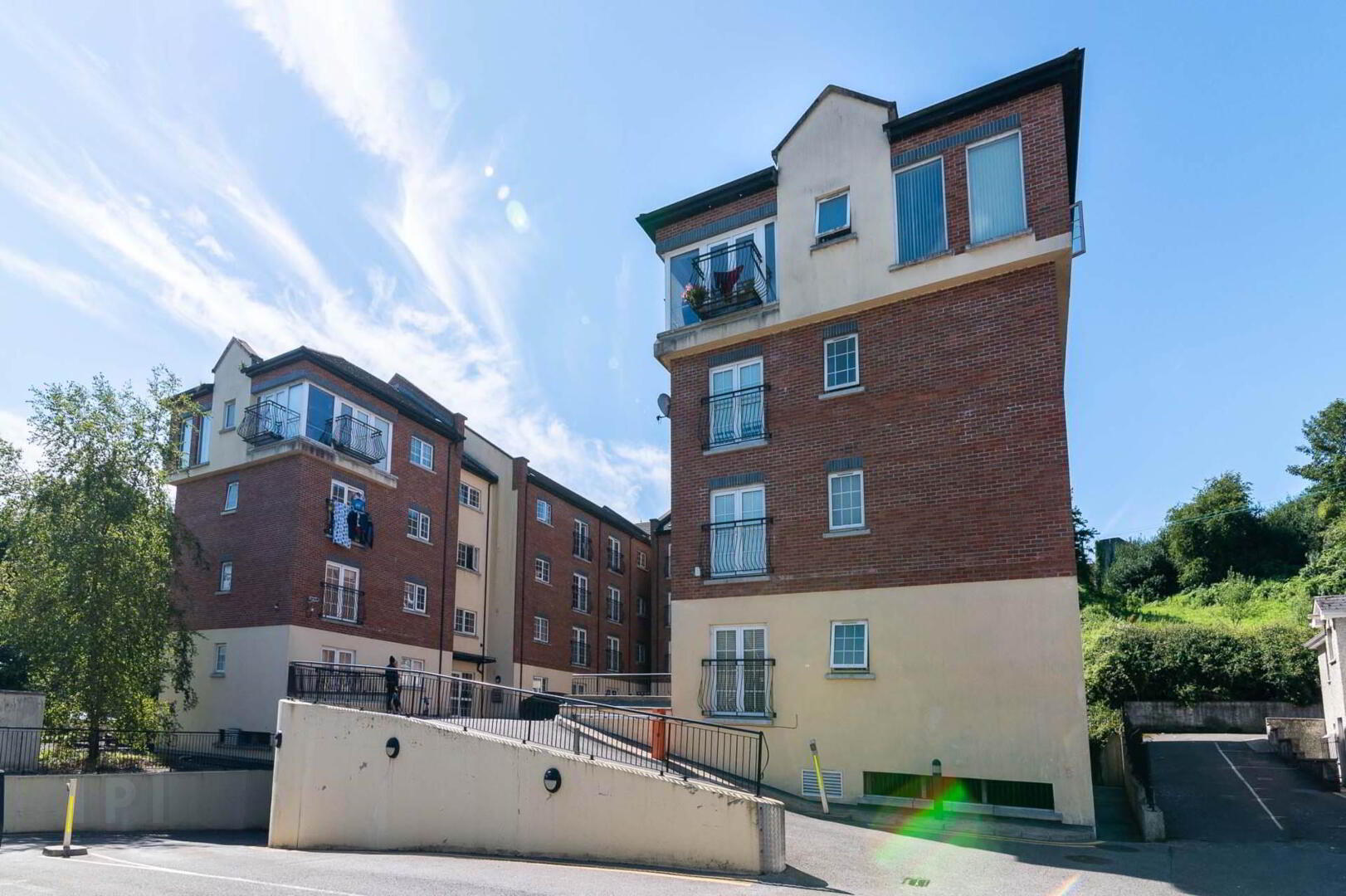 13 Stonebridge Court 1 of 14