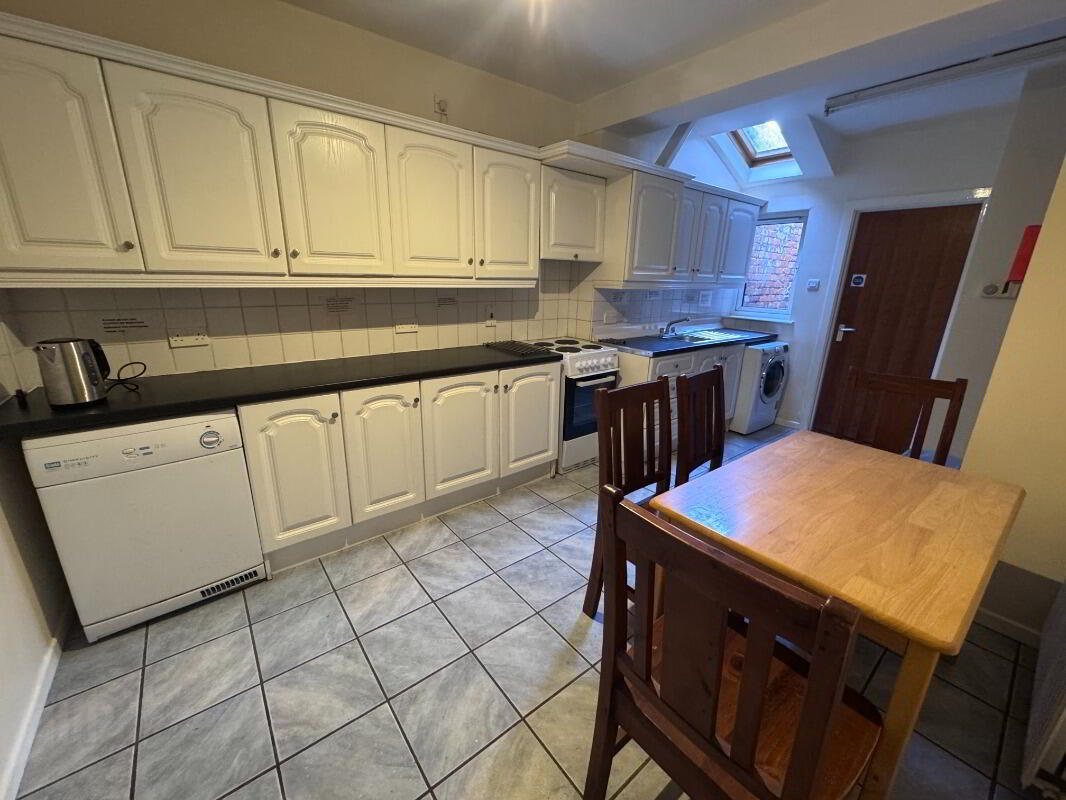 93 Donnybrook Street 3 of 9