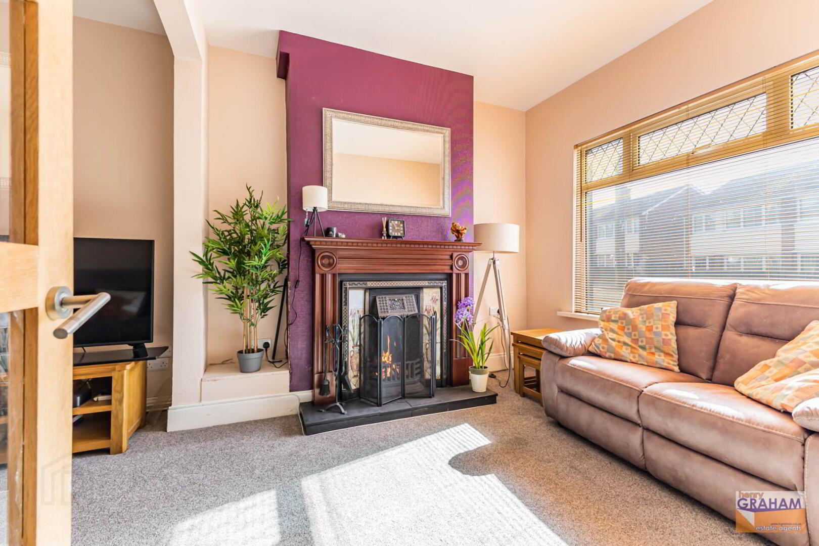 20 Nettlehill Road 5 of 27
