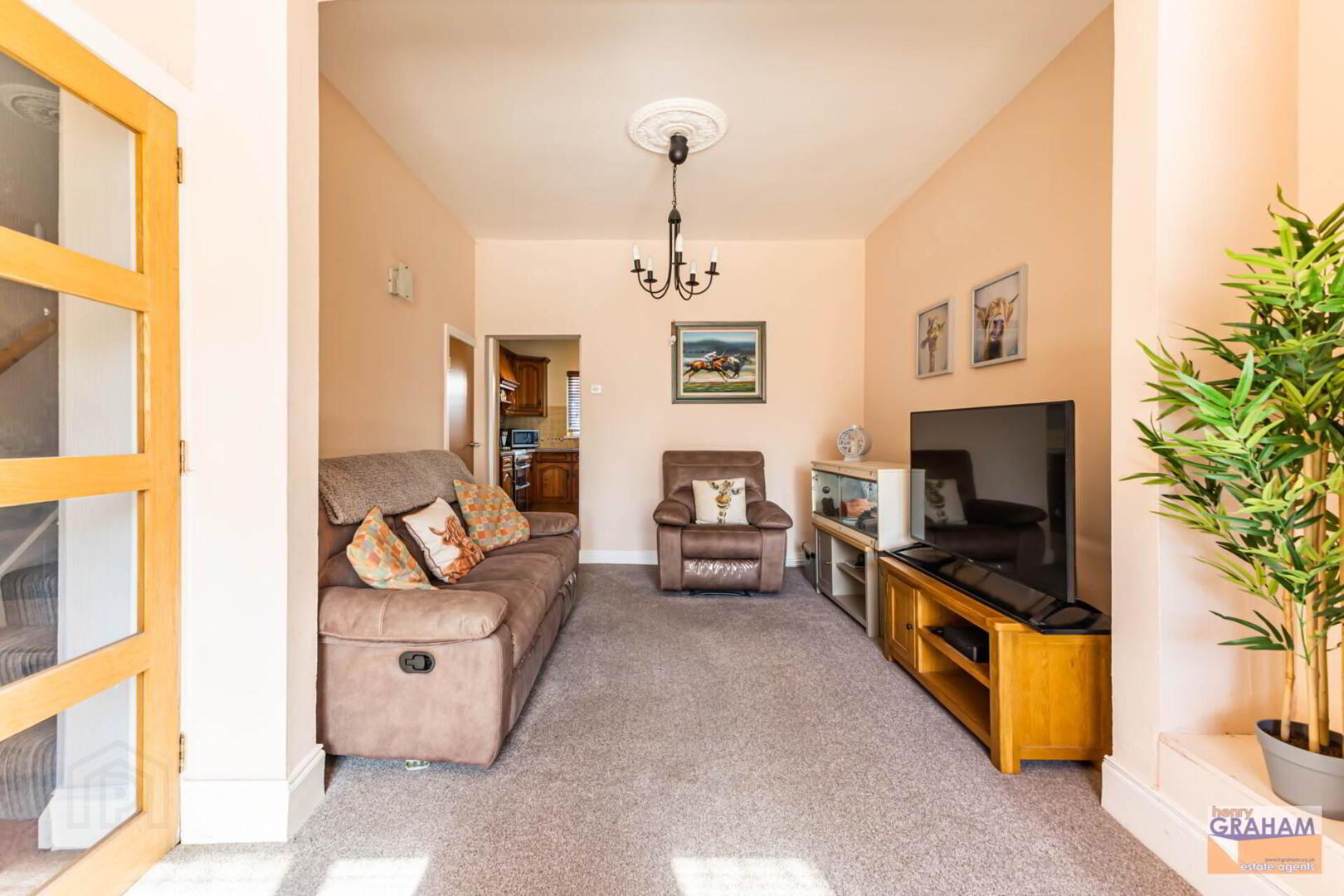 20 Nettlehill Road 7 of 27