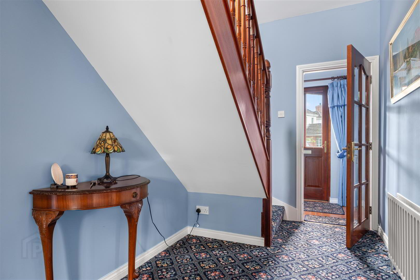 24 Ingledene 3 of 44