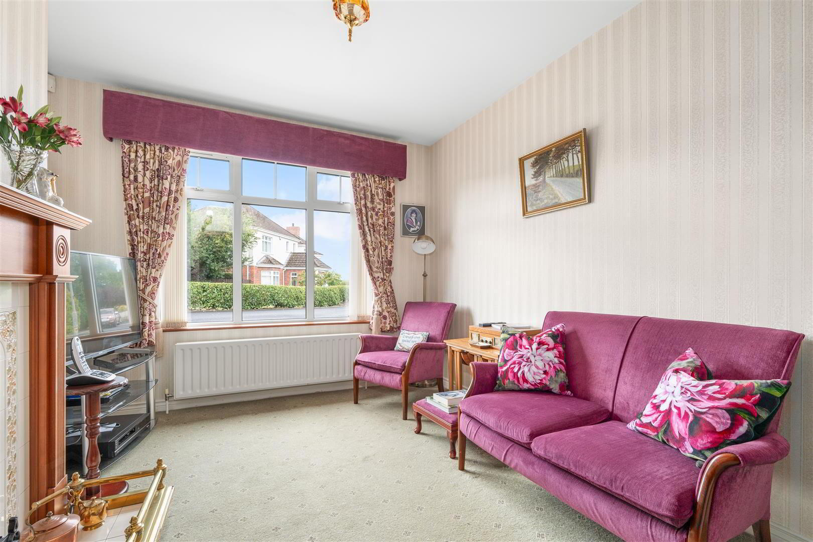 24 Ingledene 21 of 44