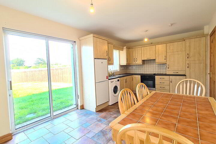 21 Langfield Close 6 of 16