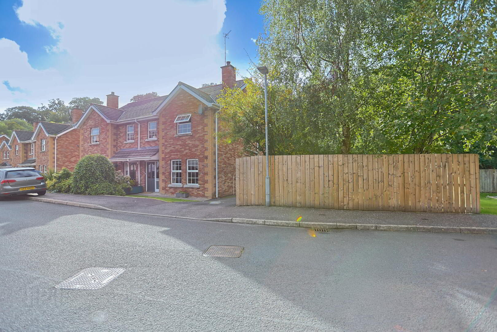 10 Meadow Bank 3 of 54