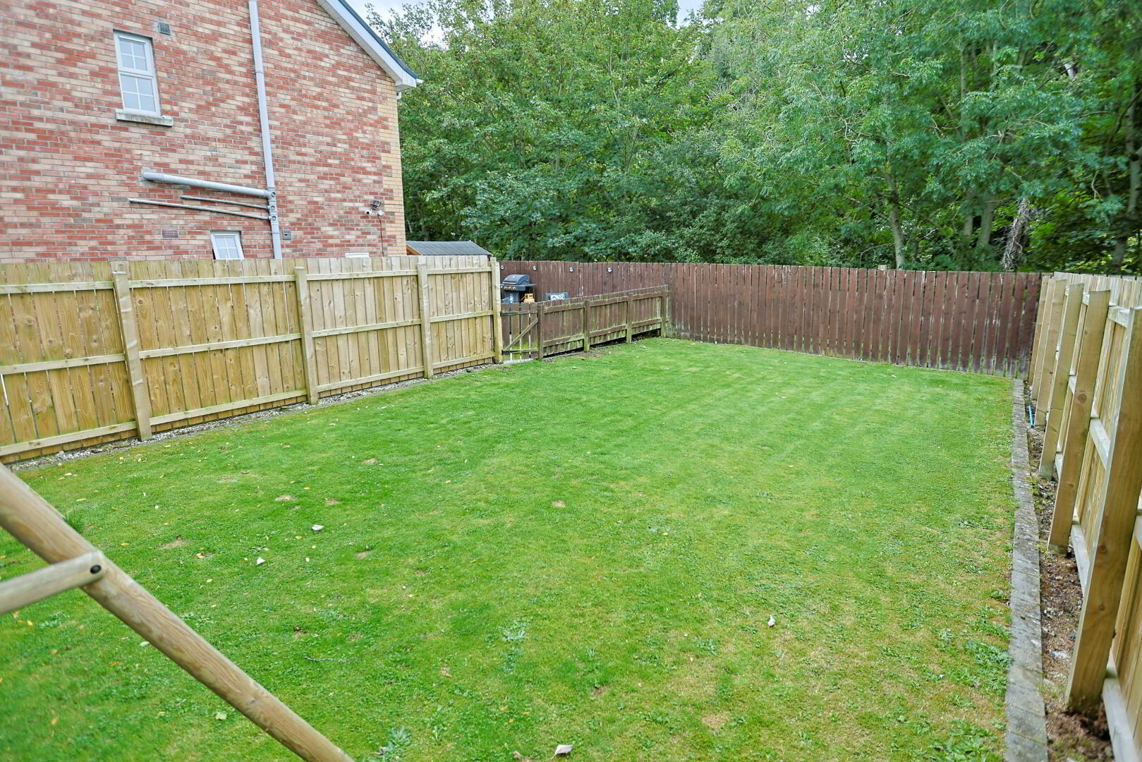 10 Meadow Bank 52 of 54