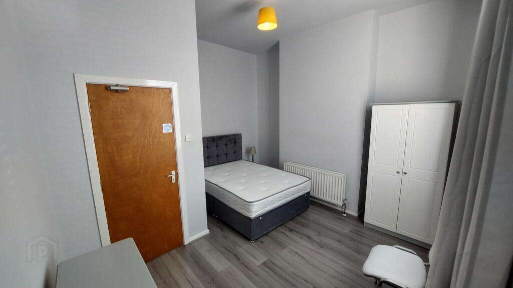 47a Sunnyside Street 6 of 9