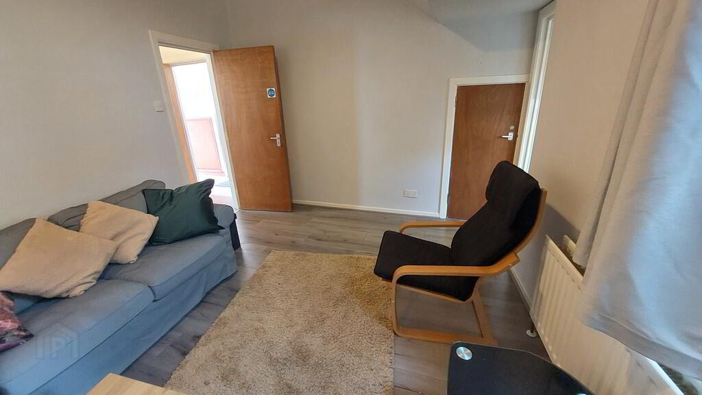 47a Sunnyside Street 3 of 9