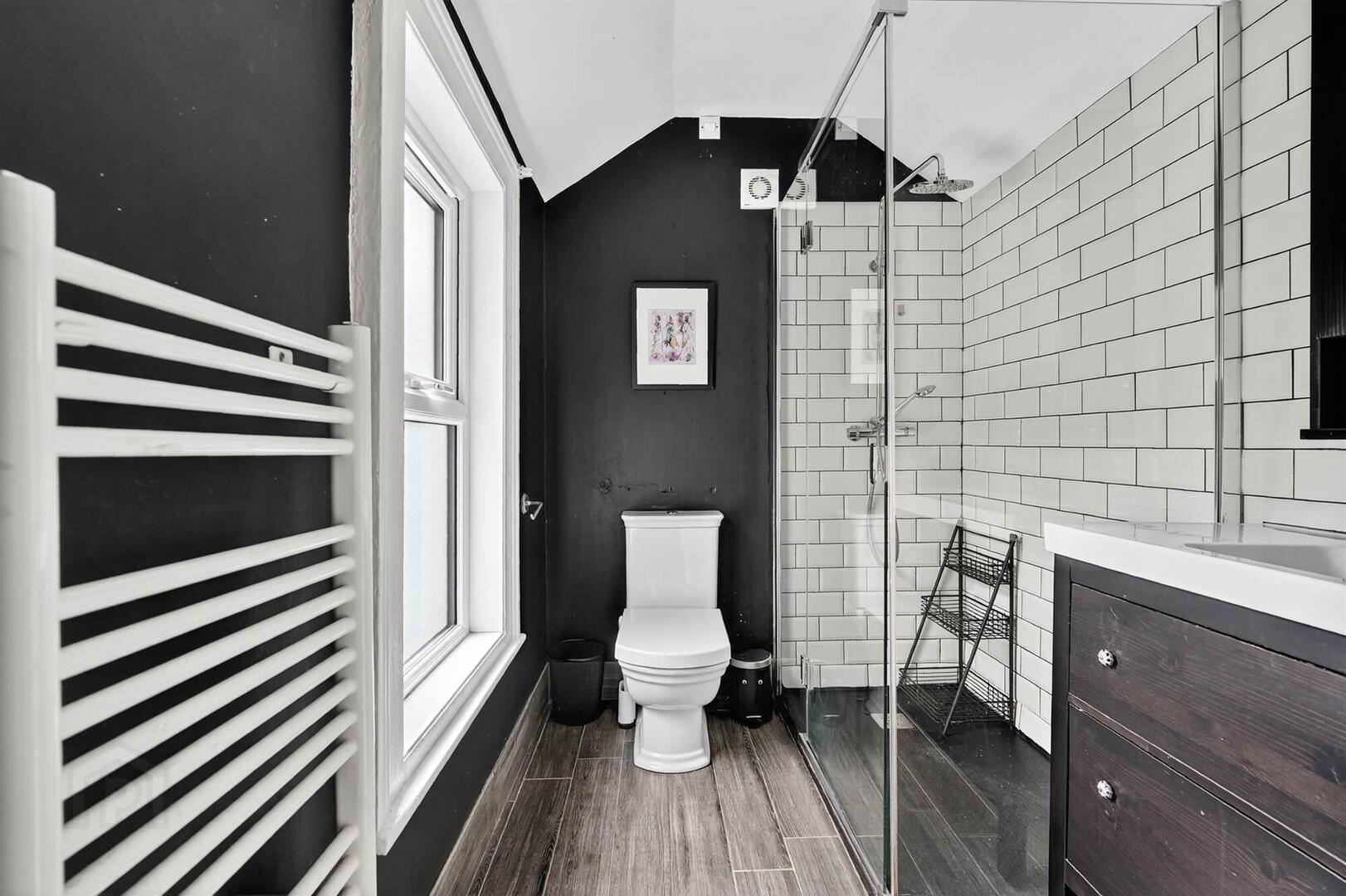 32 Rathcool Street 15 of 21
