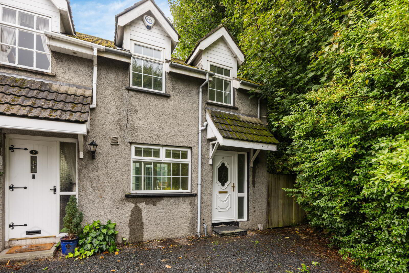 6 Rockville Mews 1 of 20