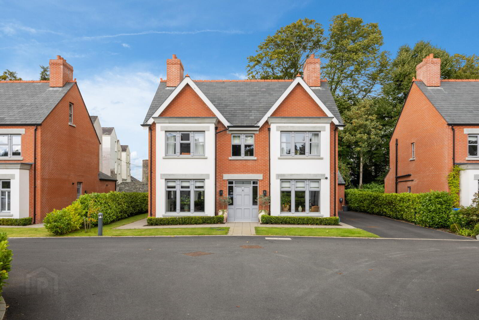 3 Martello Gate 36 of 41