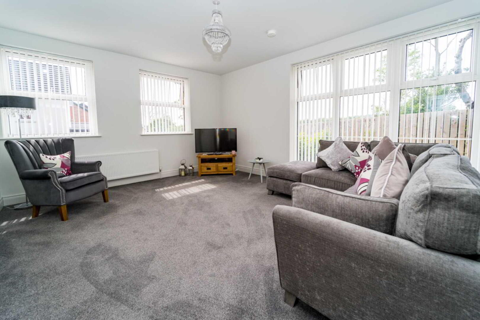 9 Meadow Place 4 of 17