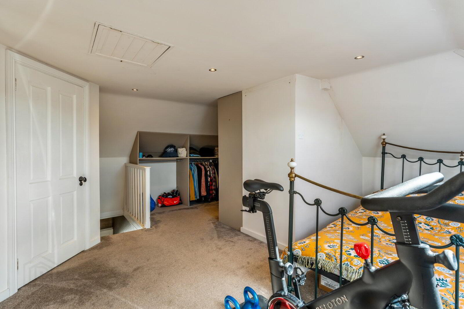 43 Clifton Road 35 of 53