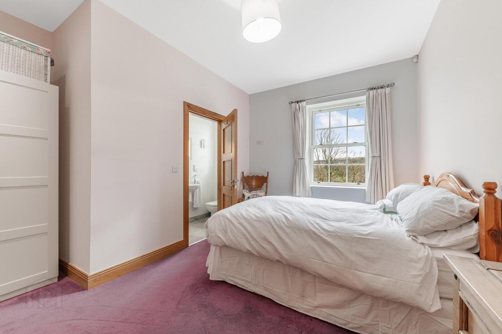 61 Glebe Road 25 of 43