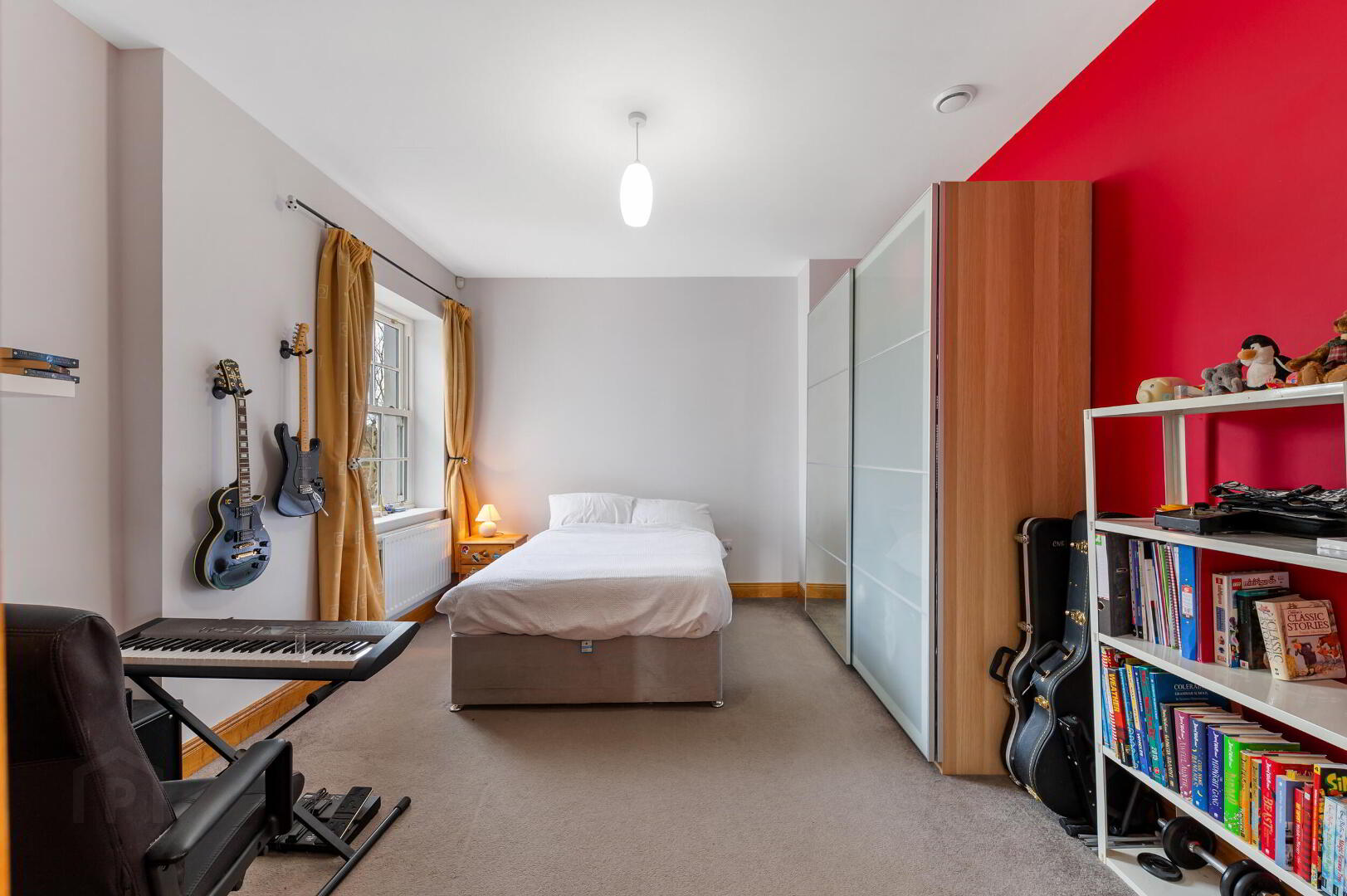 61 Glebe Road 32 of 43