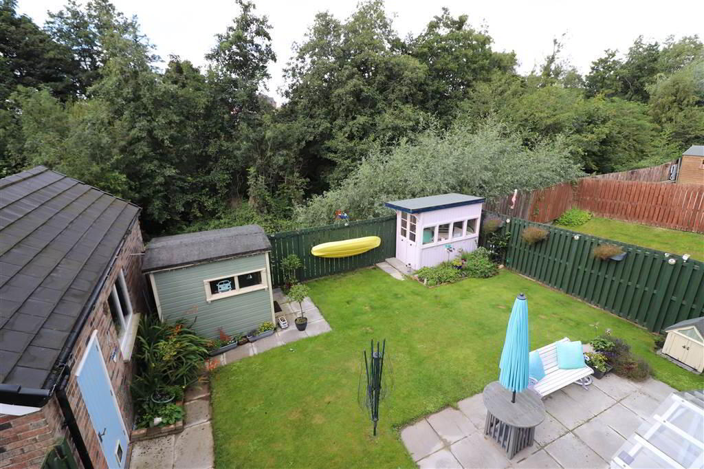 48 Glenbrae 16 of 19