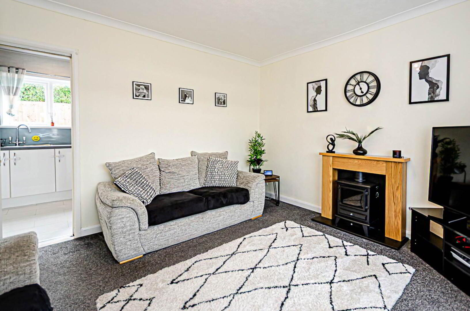 92 Clonduff Drive 9 of 28