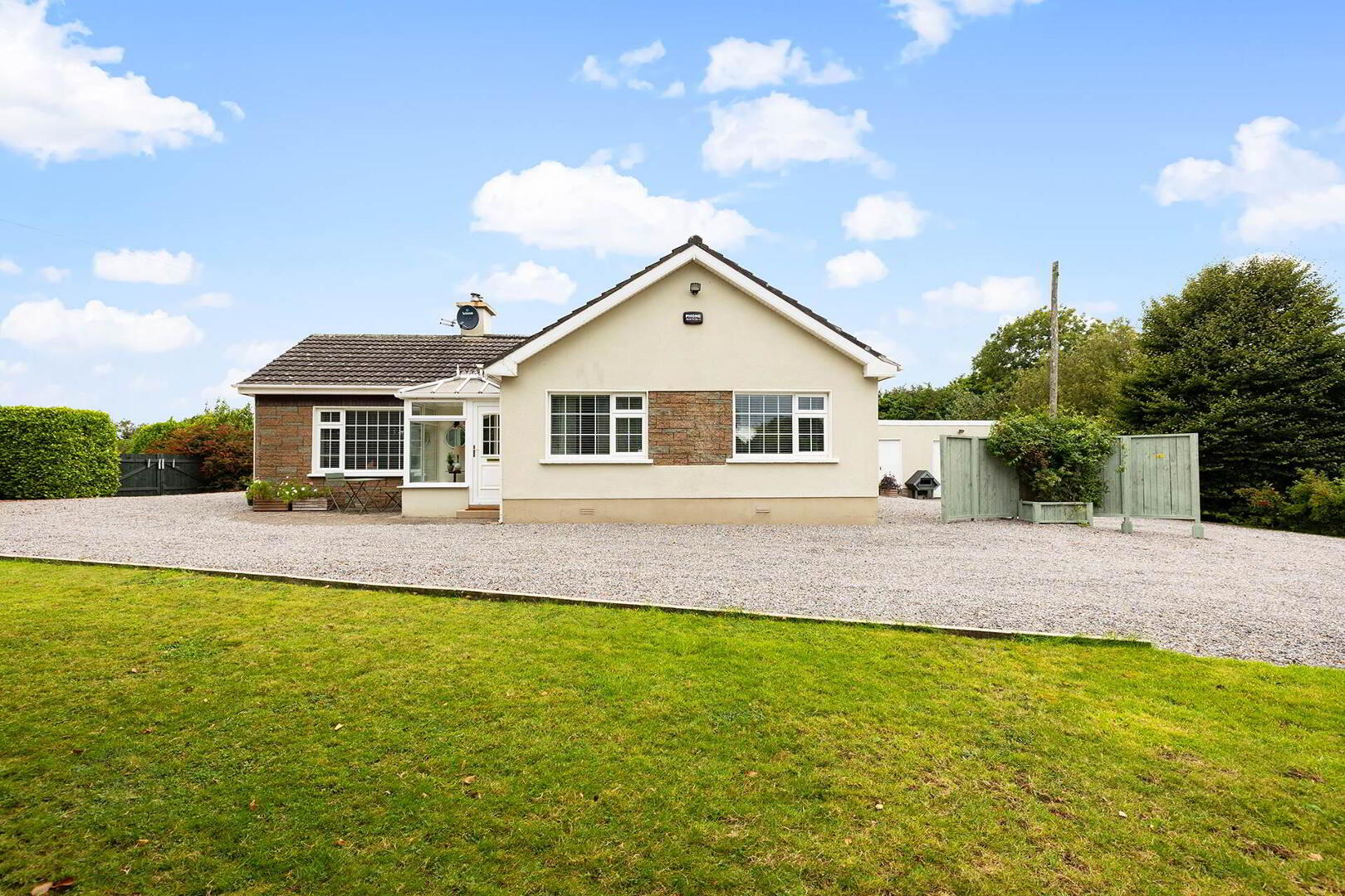 property description image