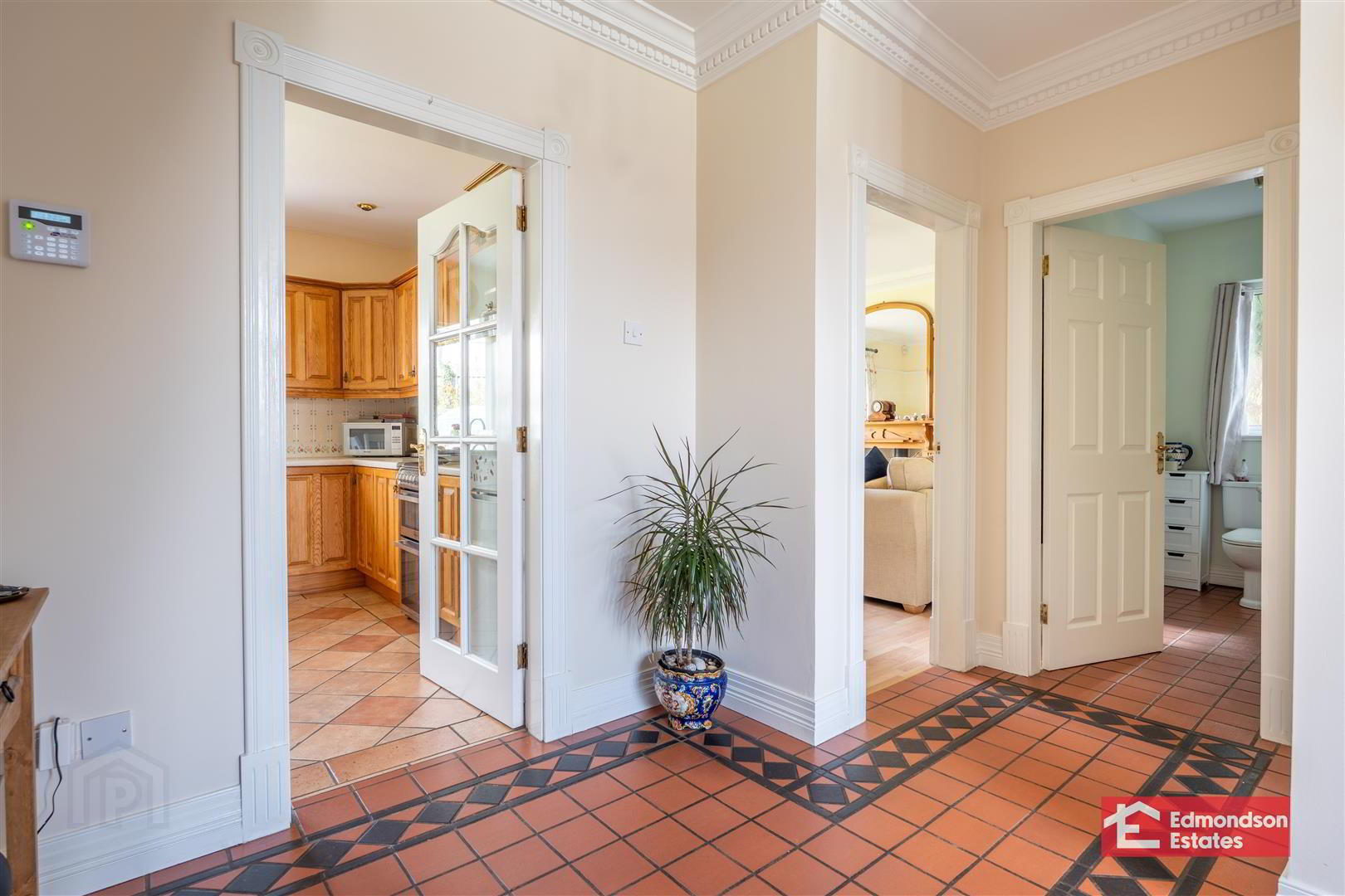 4 Woodcroft Brae 11 of 42