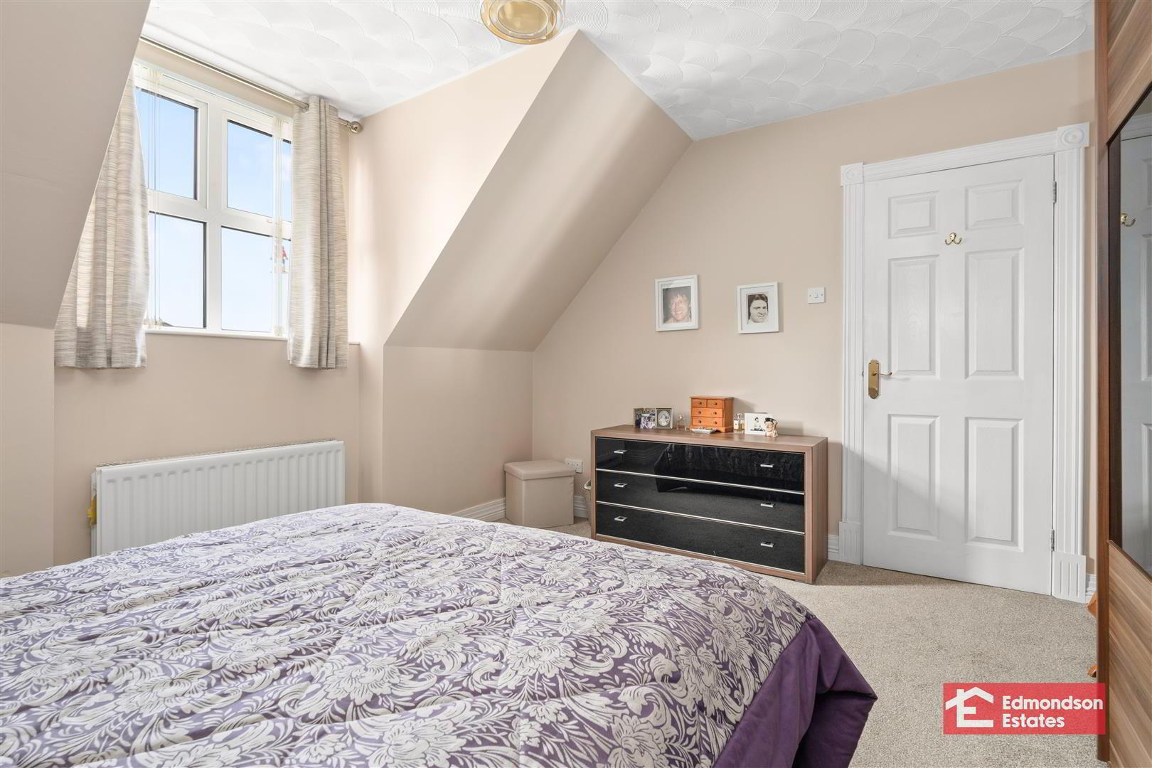 4 Woodcroft Brae 25 of 42