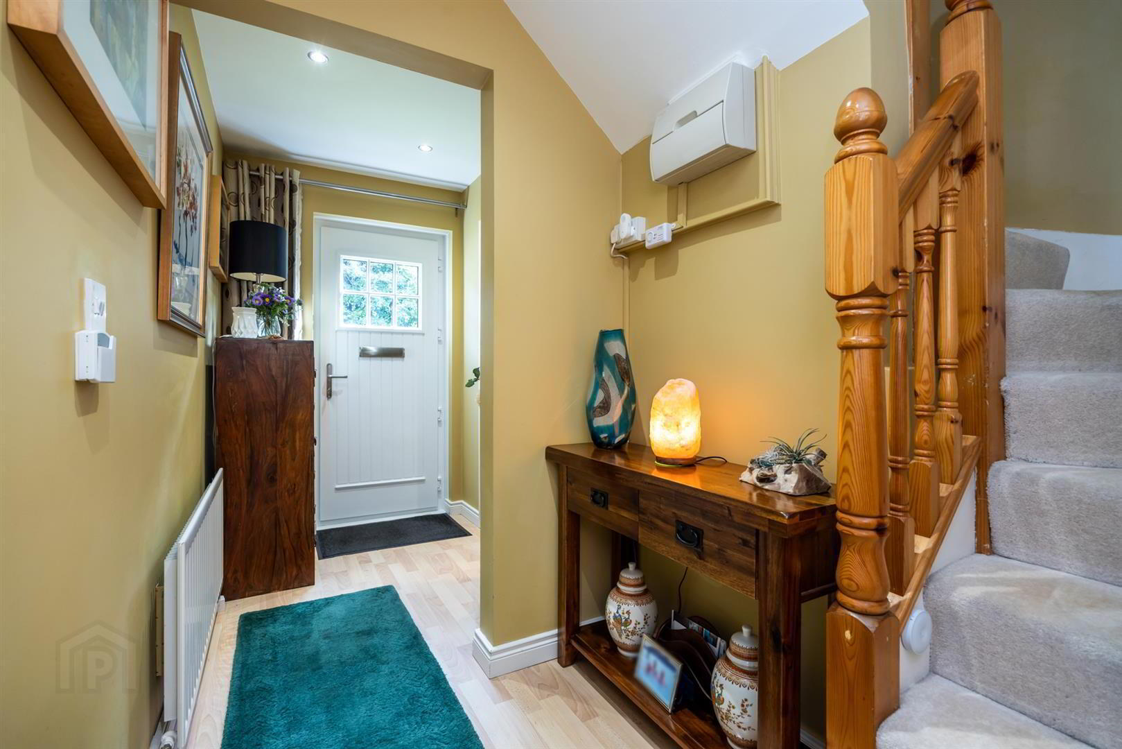 1 Alderley Crescent 6 of 27