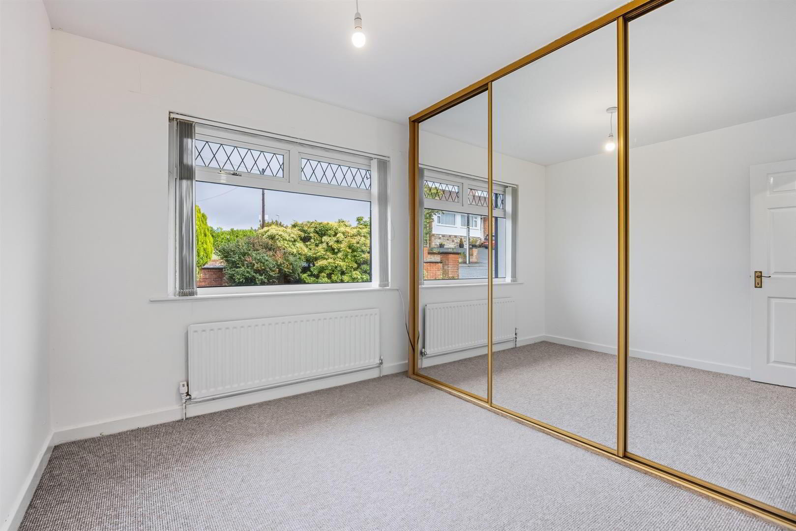 18 Ferndene Road 19 of 30
